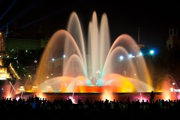 spain-barcelona-magic-fountain